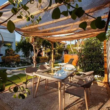 Casa de Férias Aroeira Garden