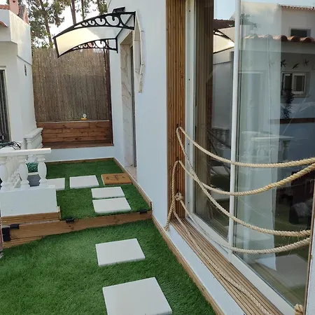 Aroeira Garden Casa de Férias *