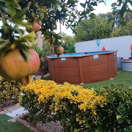 Casa de Férias Aroeira Garden